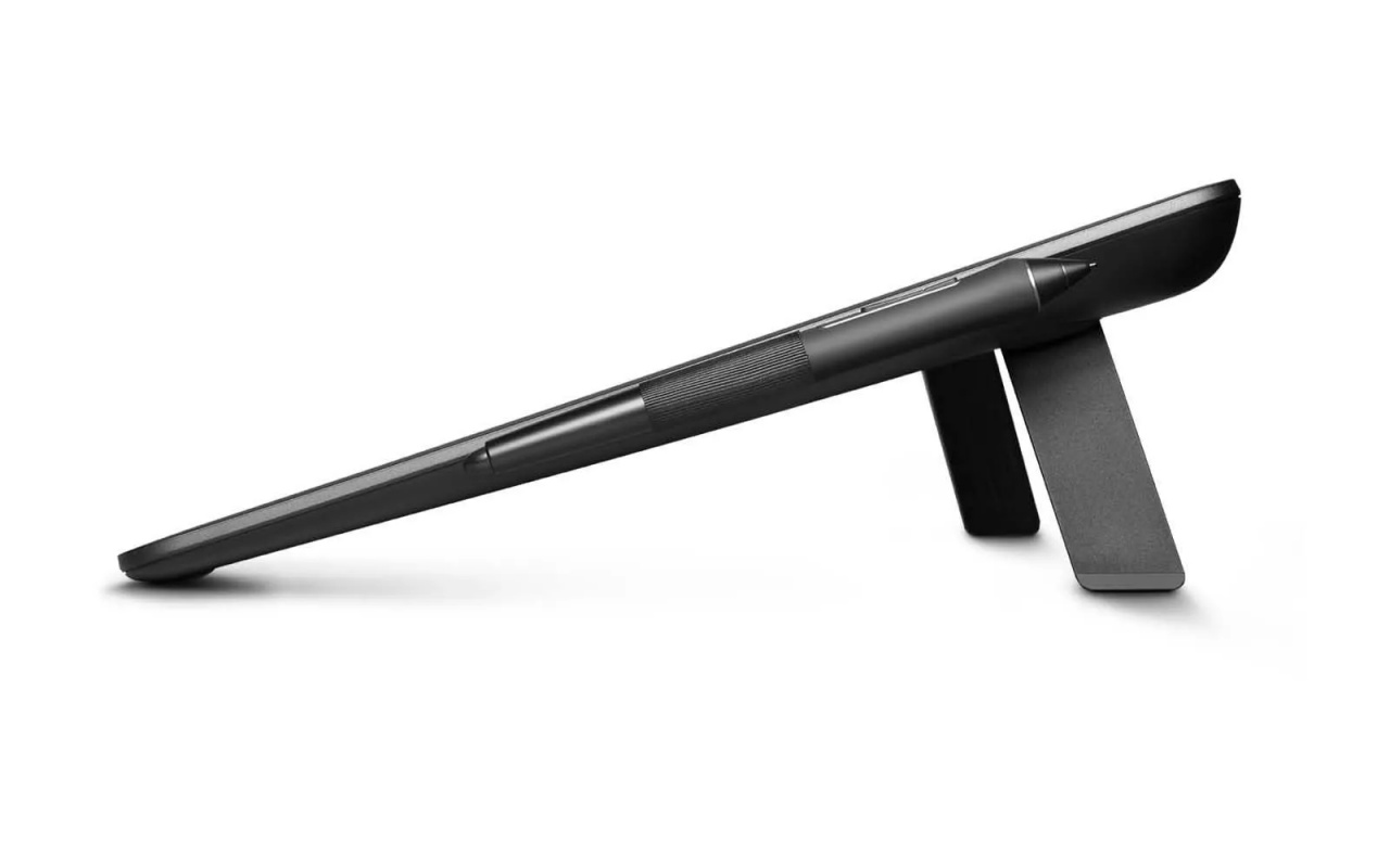 Cintiq 16 Pen Display PROMO T2