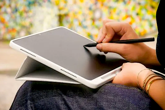 Wacom MovinkPad 11 Case with Stand T1